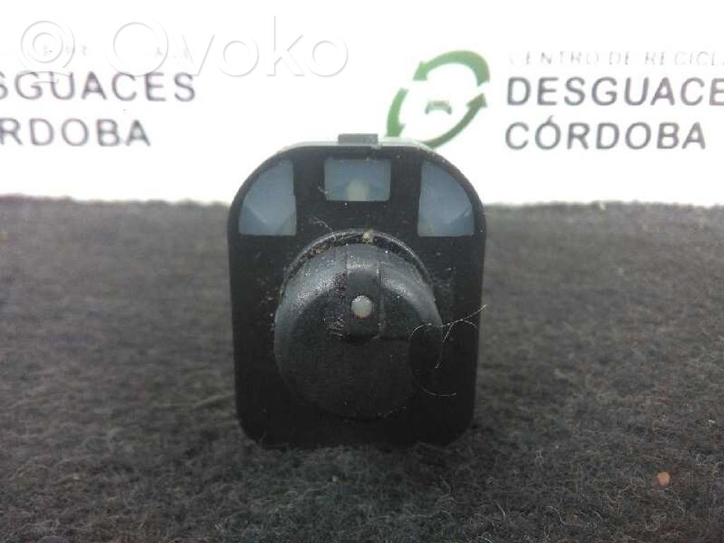 Wing mirror switch   8E0959565,4PINES