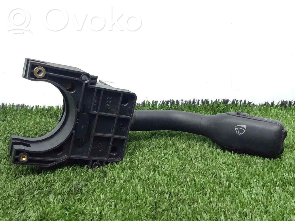 Ручка стеклоочистителей   4D0953503B