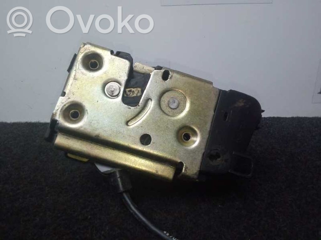 Renault Laguna II Rear door lock 