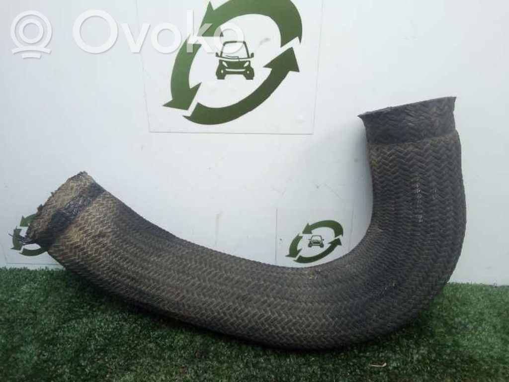 Coolant pipe/hose