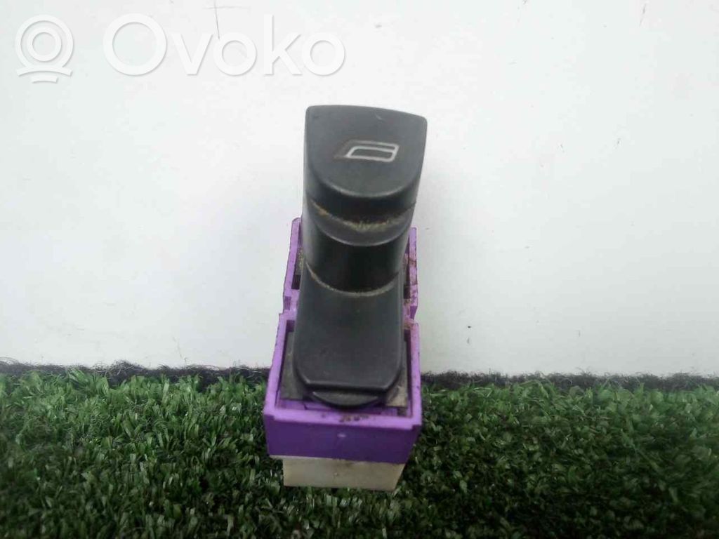 Electric window control switch   CONECTORBLANCO,DELANRTERODERECHO