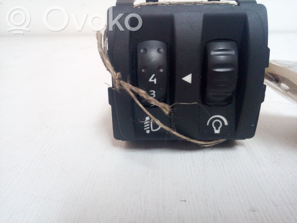 Multifunctional control switch/knob