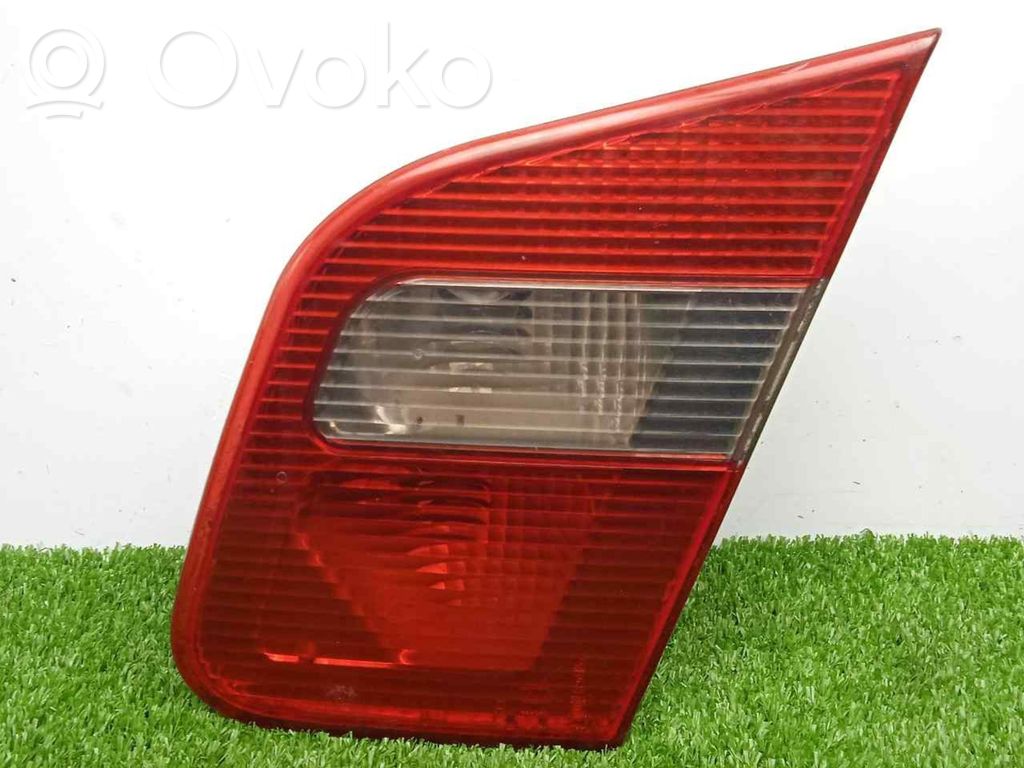 Mitsubishi Carisma Tailgate rear/tail lights 