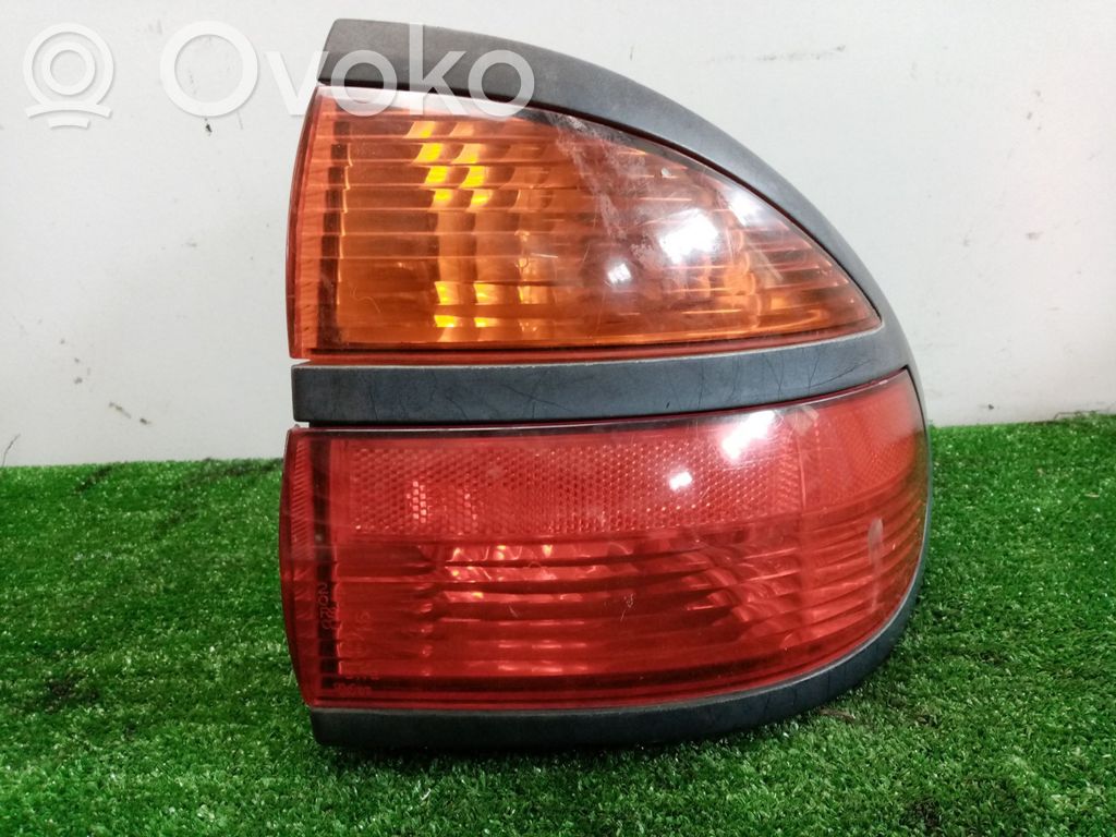 Renault Laguna I Rear/tail lights 