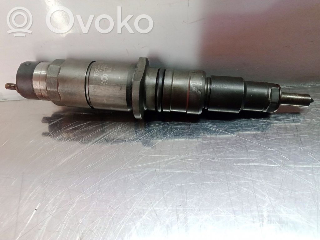 Fuel injector