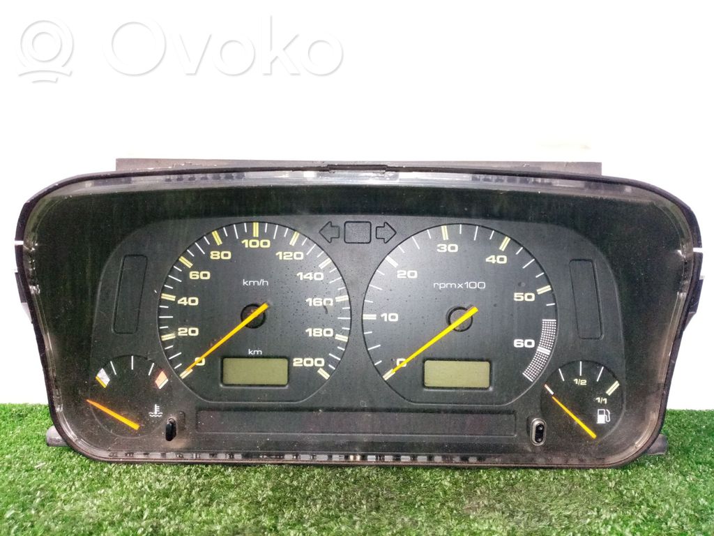 Seat Cordoba (6K) Speedometer (instrument cluster) 