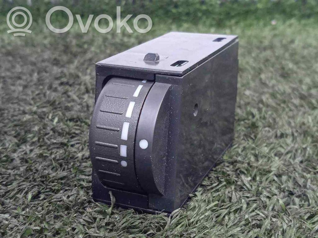 Subaru Impreza III Multifunctional control switch/knob 