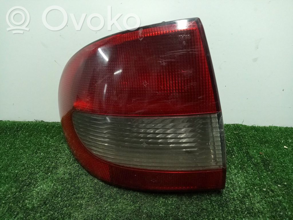 Rear/tail lights   SINREFERENCIA,2SERIEEXTERIOR,4PUERTAS