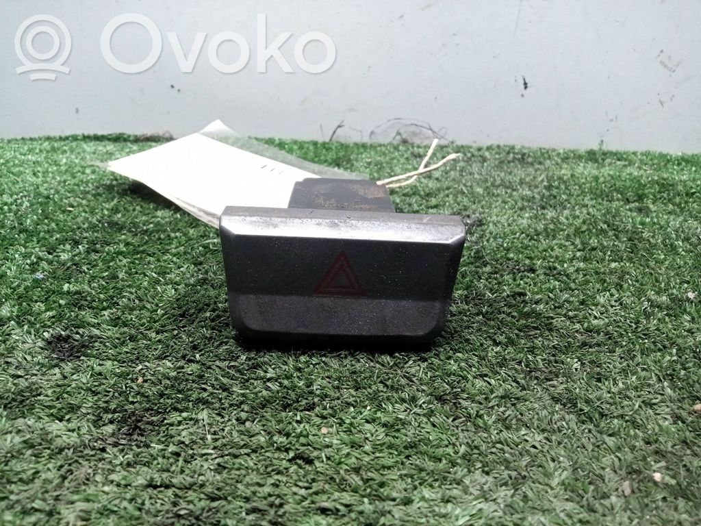 Hyundai Accent Botón interruptor de luz de peligro 