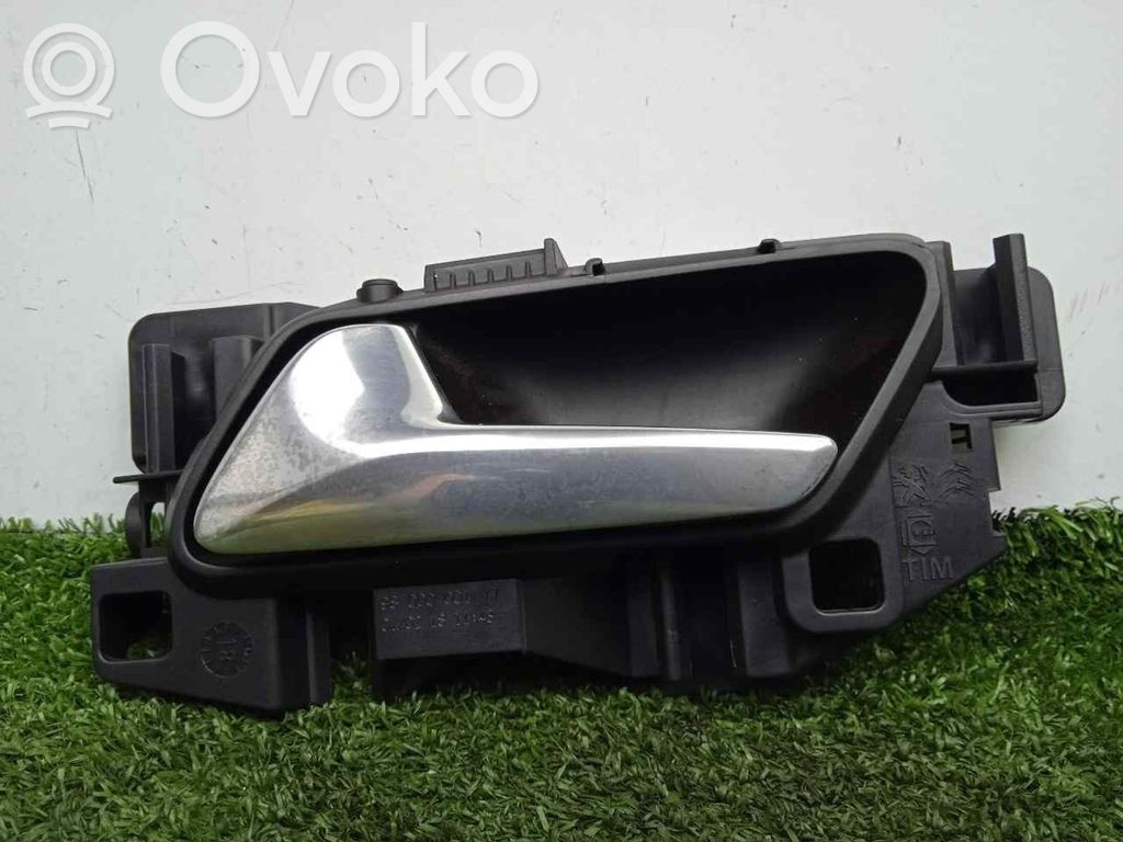 Opel Crossland X Manecilla interna puerta trasera 