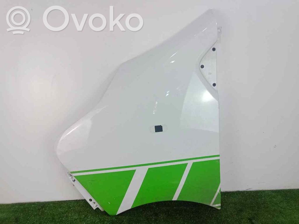 Błotnik przedni   531014989R,1422,BLANCO
