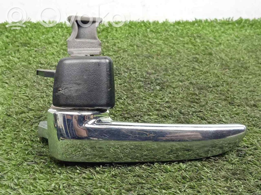 Mazda 5 Front door interior handle 