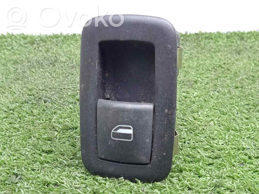 Dodge Nitro Electric window control switch 