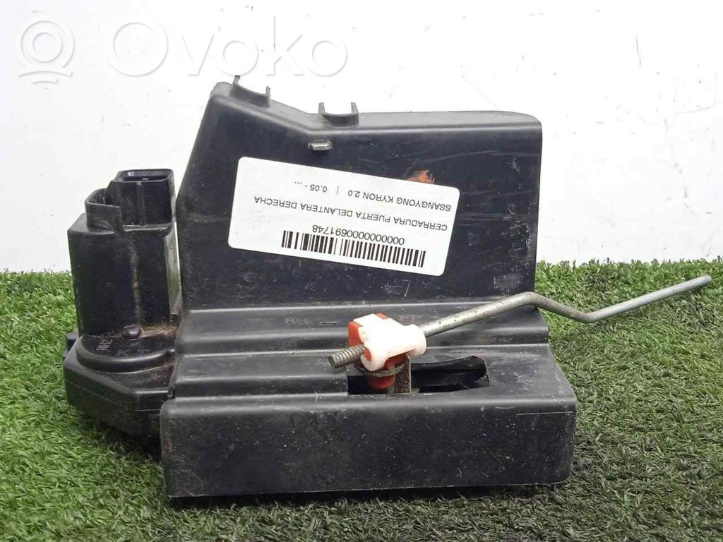 SsangYong Kyron Priekšpusē slēdzene 