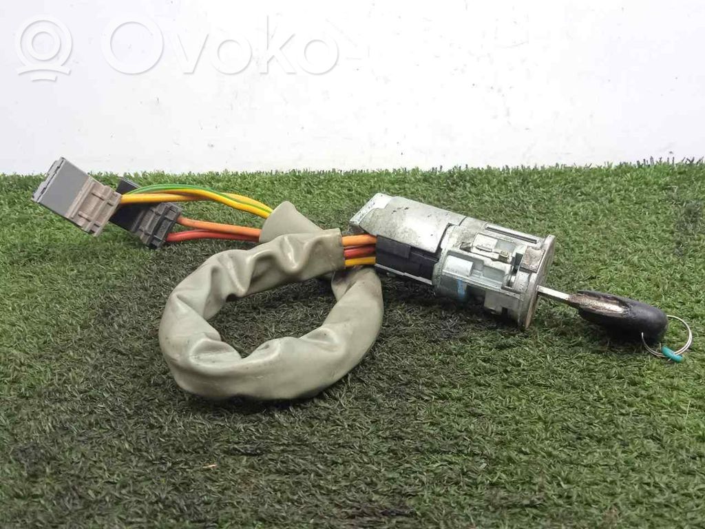 Virtalukko   SINREFERENCIA,2CONECTORES