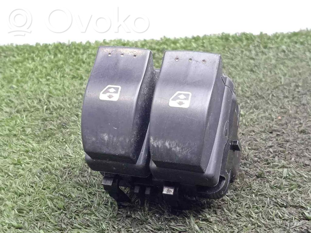 Renault Clio II Electric window control switch 