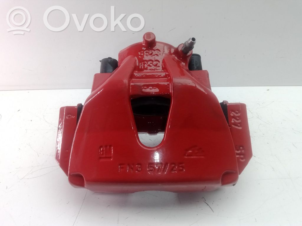 Caliper de freno delantero