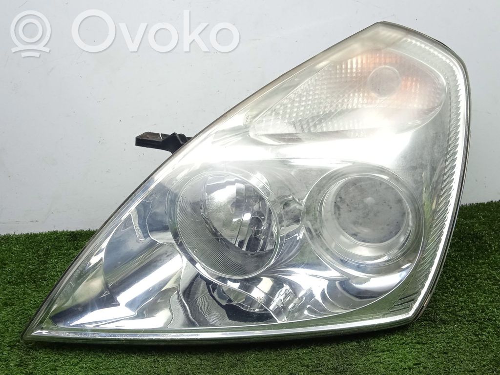 KIA Carnival Phare frontale 