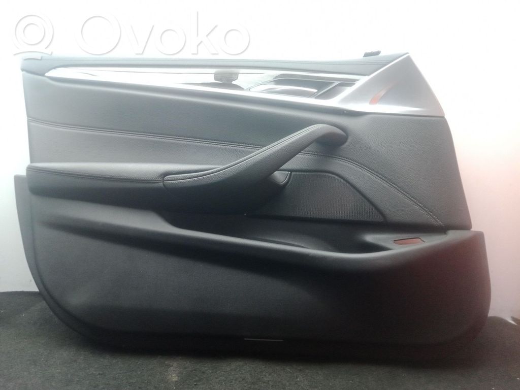 BMW 5 G30 G31 G38 Обшивка передней двери 