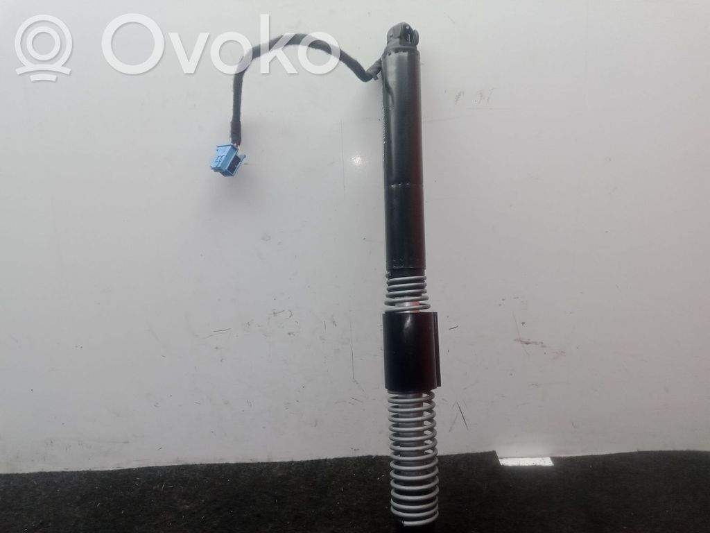 BMW 5 G30 G31 G38 Vérin de capot arrière 