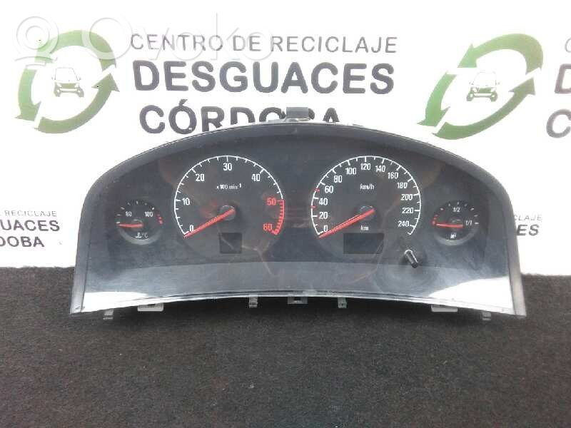 Opel Vectra C Geschwindigkeitsmesser Cockpit 