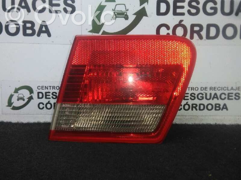 Tailgate rear/tail lights   0105INTERIOR