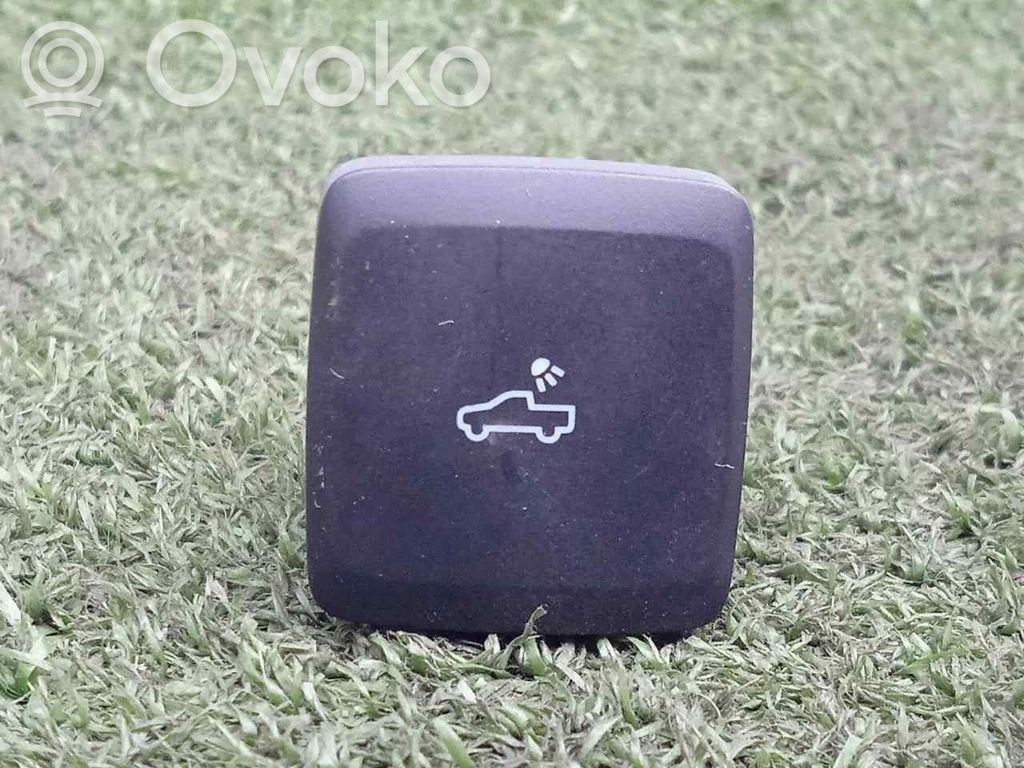 Multifunctional control switch/knob   EB3T13D756AB