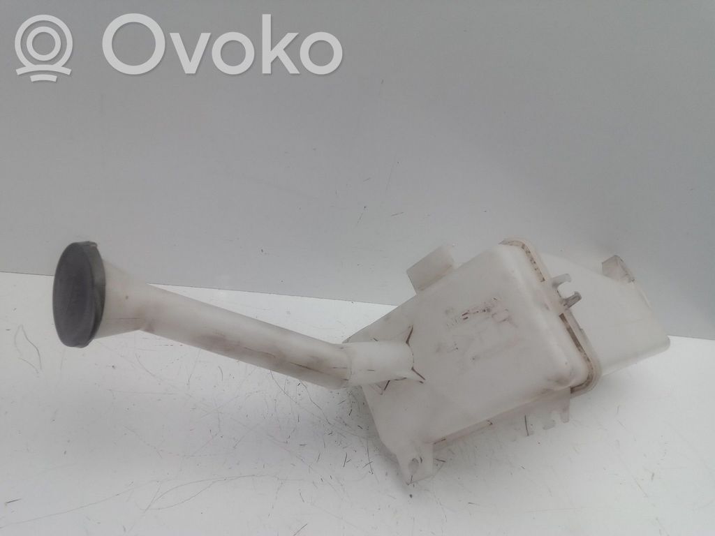 Nissan Micra Tuulilasinpesimen nestesäiliö 