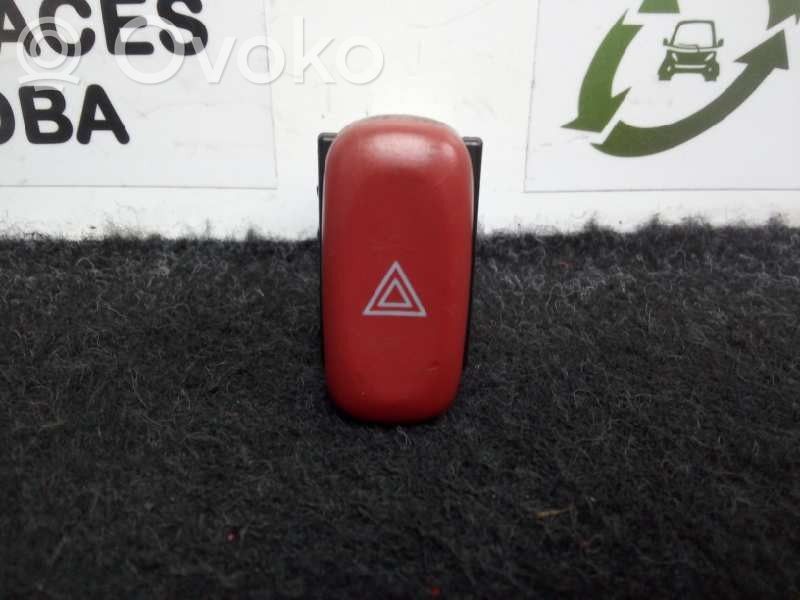 Botón interruptor de luz de peligro   8PINES