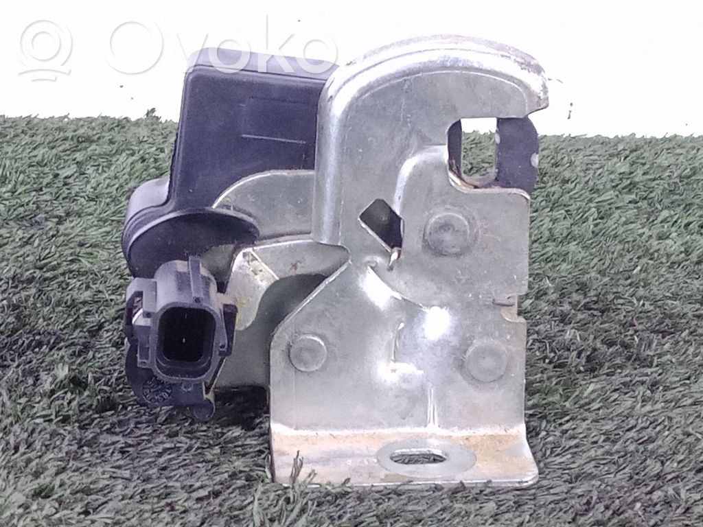 Tailgate lock latch