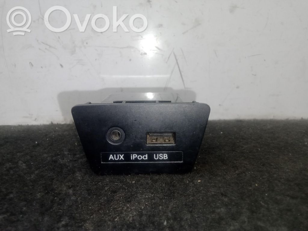 Autres unités de commande / modules   MOBIS,USBAUX