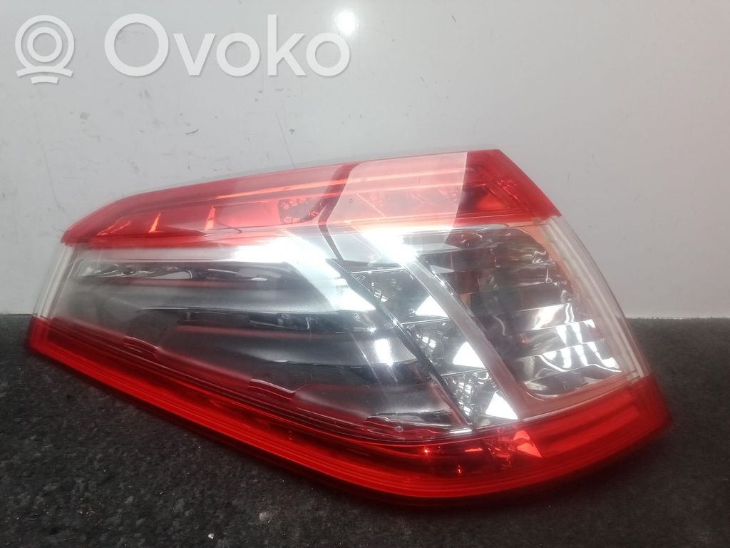Luz trasera/de freno   9686779580