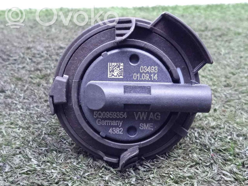 Capteur   5Q0959354