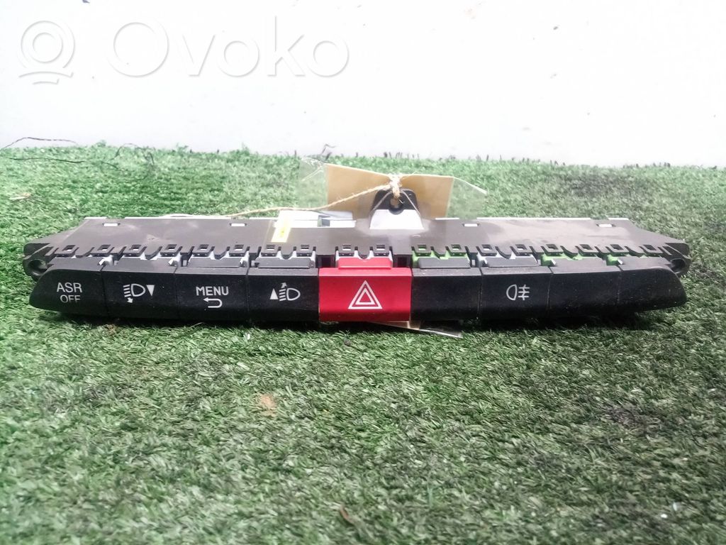 Fiat Doblo Hazard light switch 