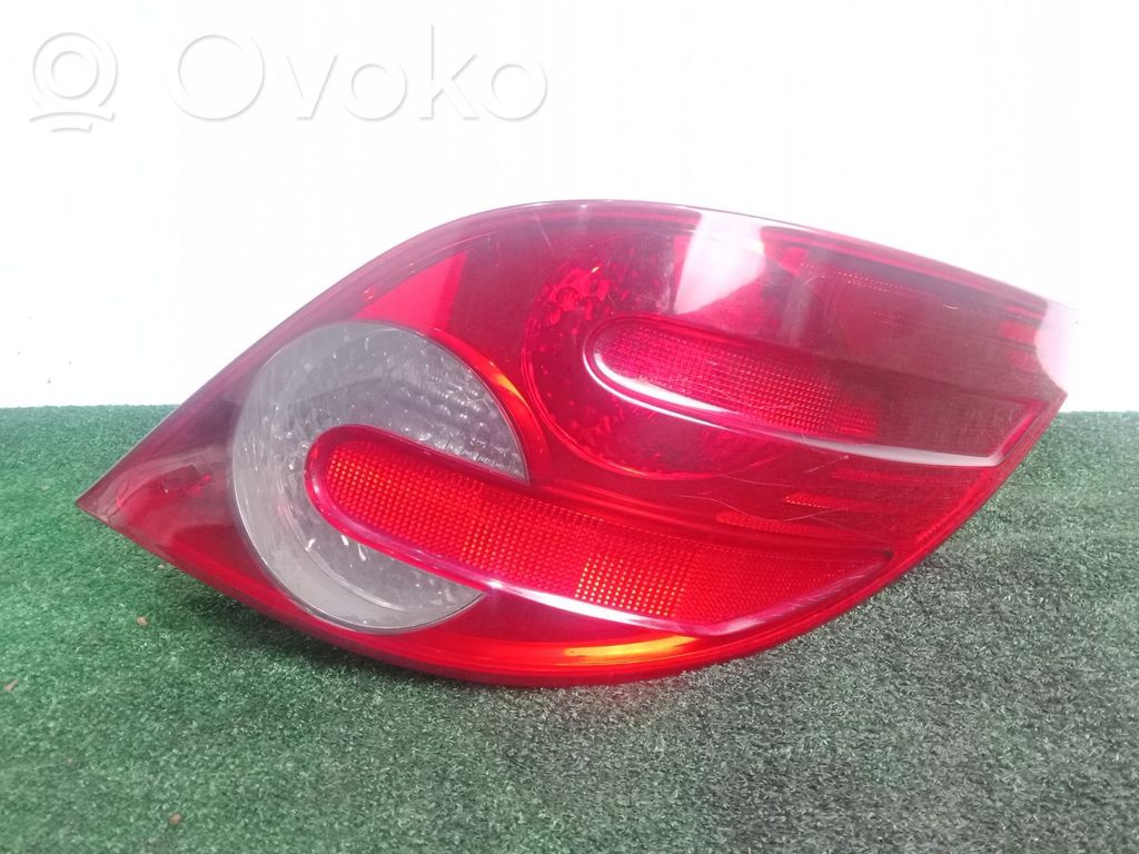 Mercedes-Benz R W251 Lampă spate în caroserie