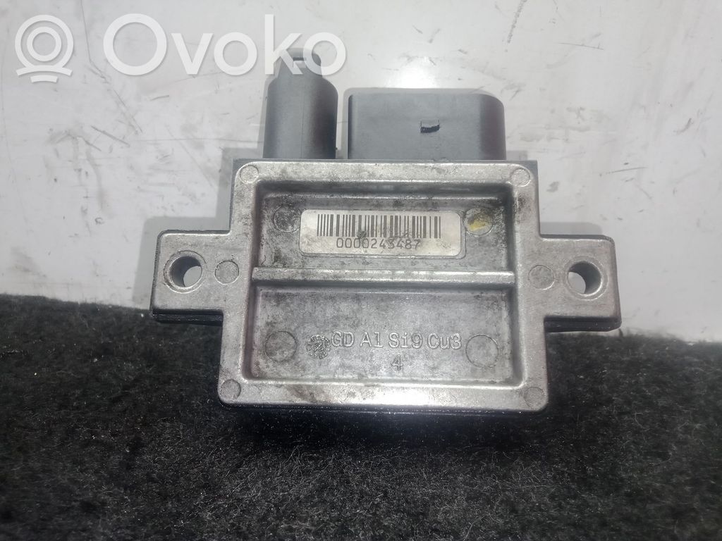 Glow plug pre-heat relay   GDA1SI9CU3