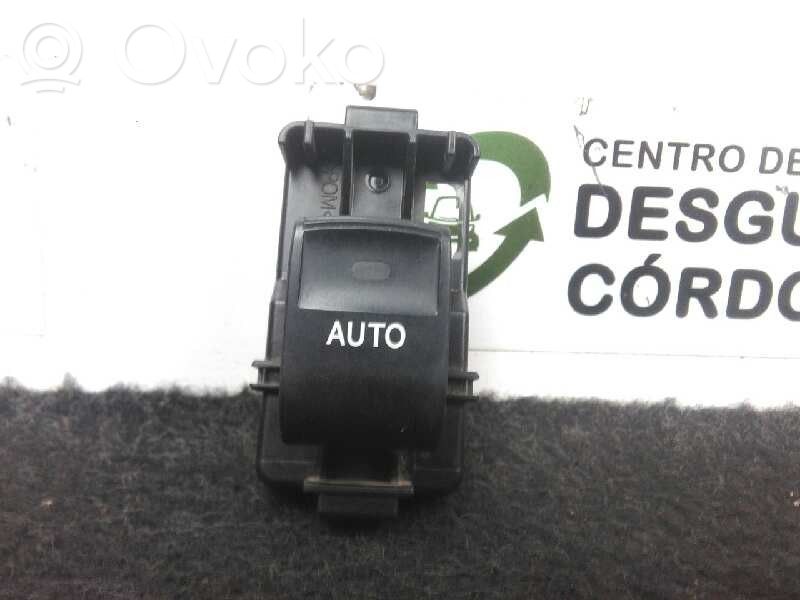 Toyota Land Cruiser (J200) Comutator comandă geamuri electrice