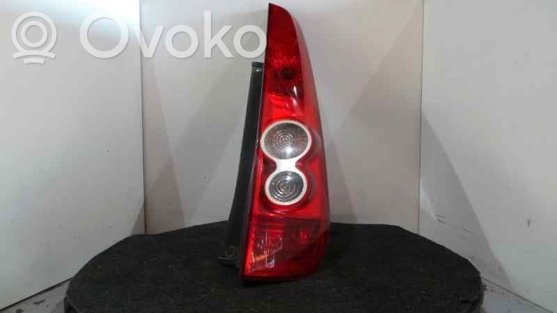 Lampa tylna   2SERIE,5PUERTAS