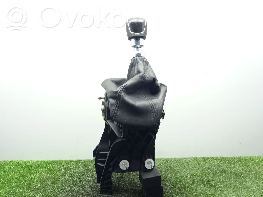 Gear shift rod   BK2R7C453MAF,SINVARILLAJE