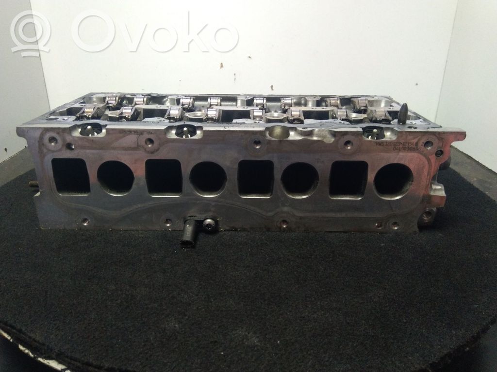 Culata del motor   04L103403R