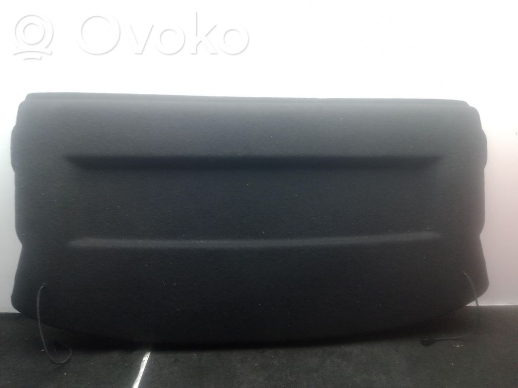 Takaluukun/tavaratilan kansi