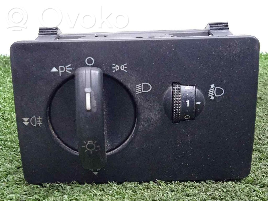 Interruttore/pulsante di controllo multifunzione   4M5T13A024LA,2ANTINIEBLAS