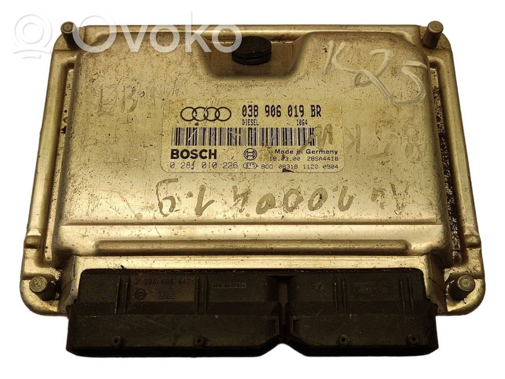 Audi A4 S4 B5 8D Engine control unit/module 
