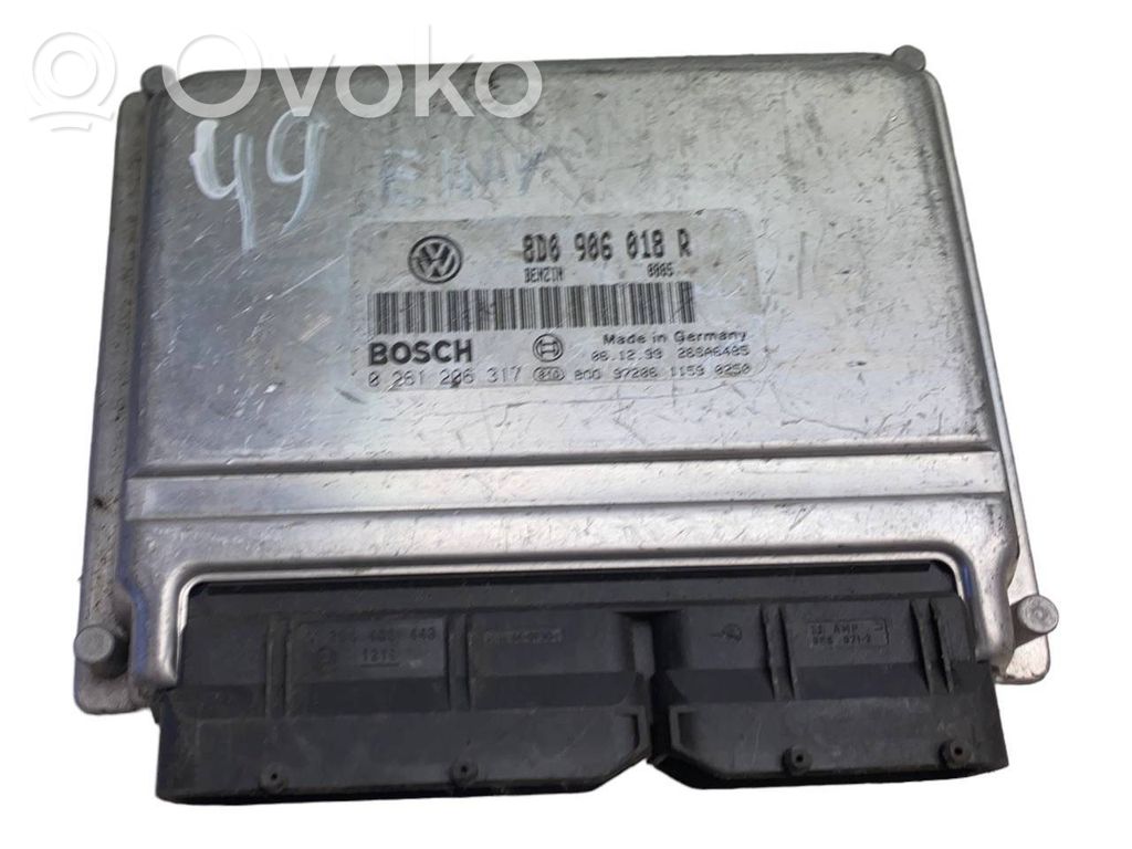 Volkswagen PASSAT B5 Engine control unit/module 