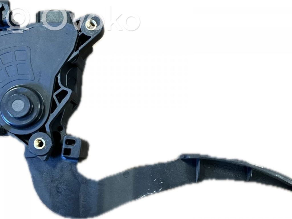 Accelerator throttle pedal   180026830R