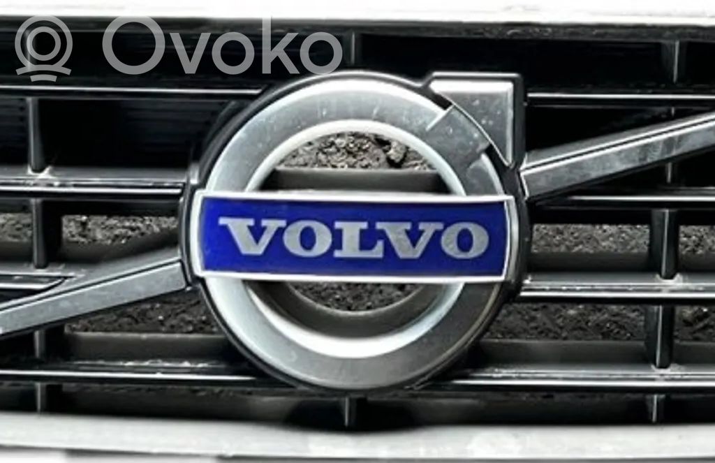 Volvo S60 Etusäleikkö 