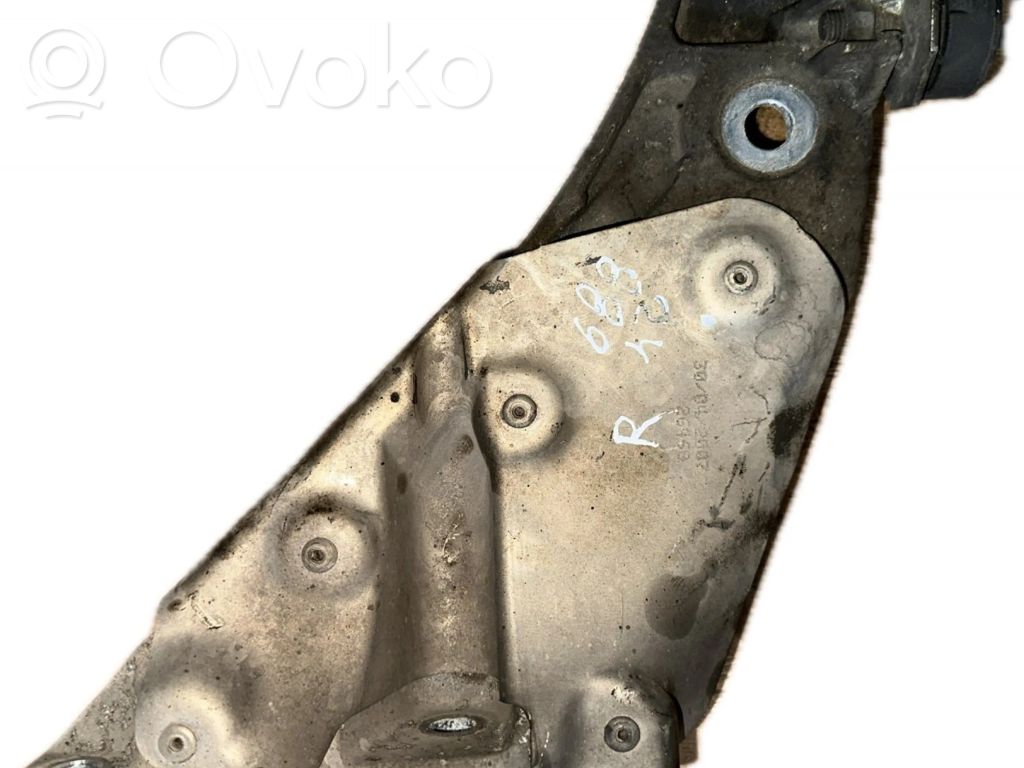 BMW X5 E70 Engine mounting bracket 