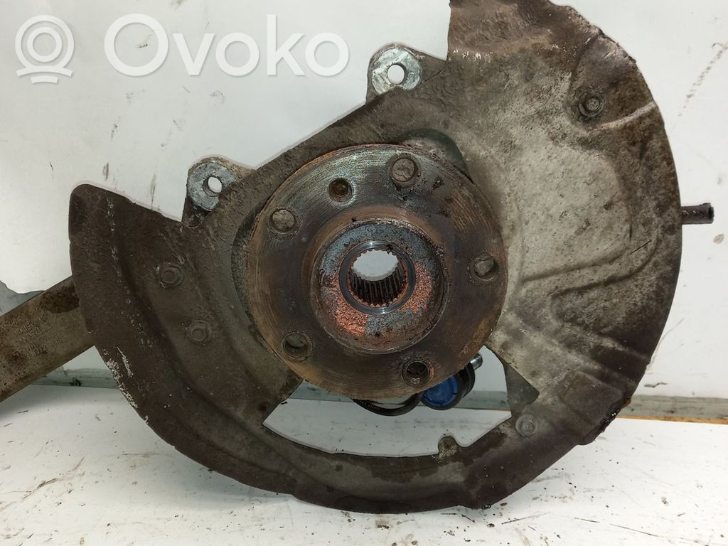 BMW X5 E70 Priekšējā riteņa rumbas vārpstas šarnīrs (stupica, capfa) 