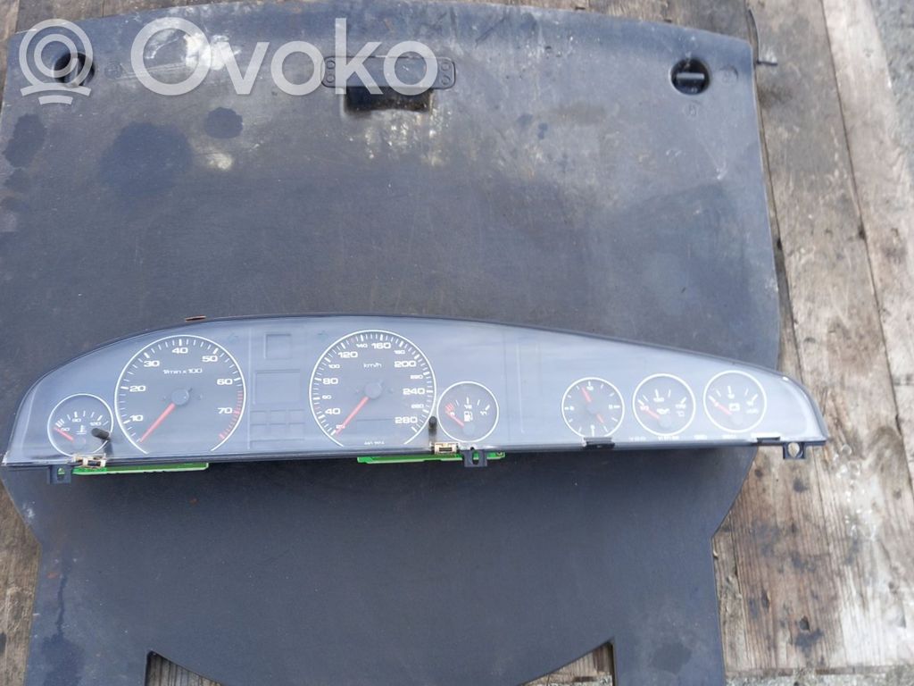 Audi A6 S6 C4 4A Nopeusmittari (mittaristo) 