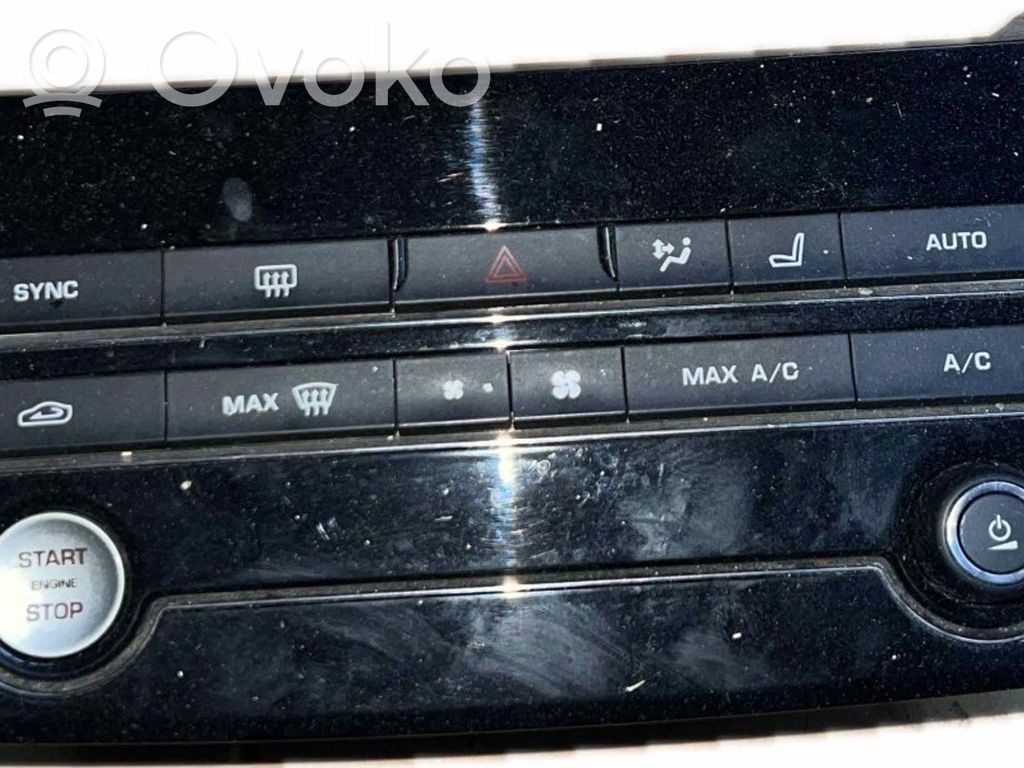 Jaguar XE Climate control unit 